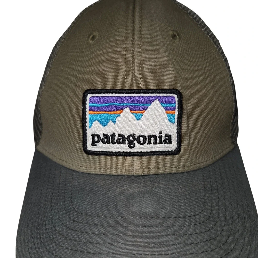 Patagonia P-6 Logo LoPro Trucker Hat Mens Gray Curved Brim Adjustable Snapback